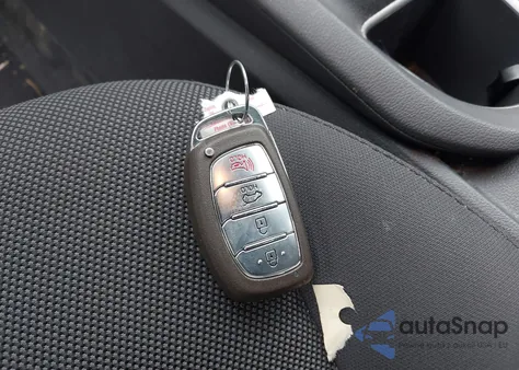 2018 Hyundai Ioniq Plug-In Hybrid z USA, uszkodzony, nr VIN KMHC65LD3JU061811